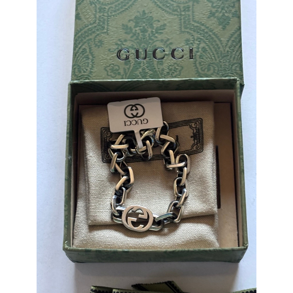 Gucci Interlocking G Silver Bracelet - Picture 5 of 9